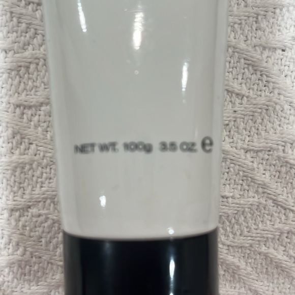 Seamud exfoliating mask by Erno Laszlo - Picture 3 of 4